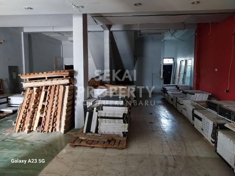 DIJUAL RUKO GANDENG 4 LANTAI LOKASI JL.SOEKARNO HATTA - PEKANBARU