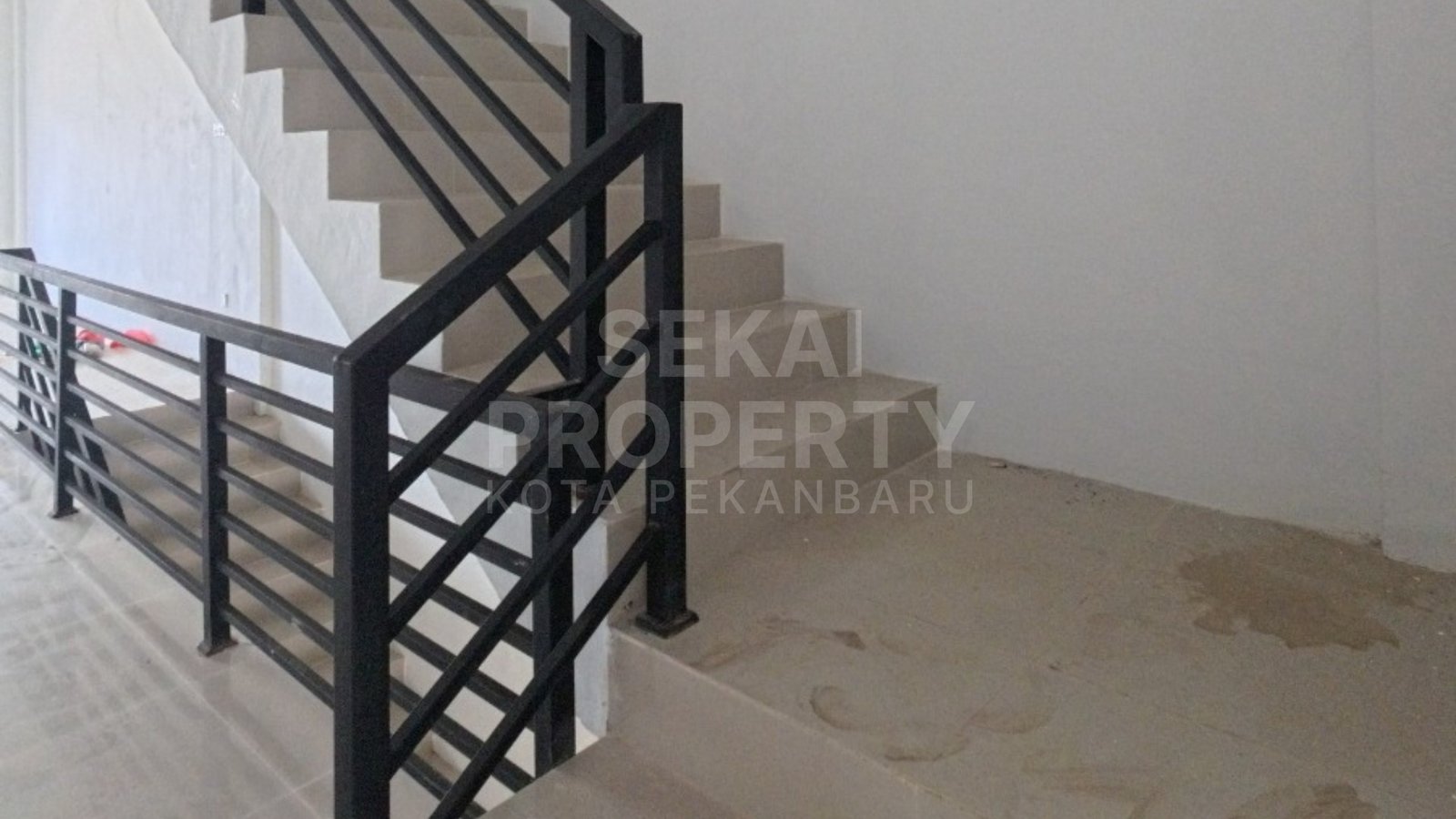 Lihat semua foto
