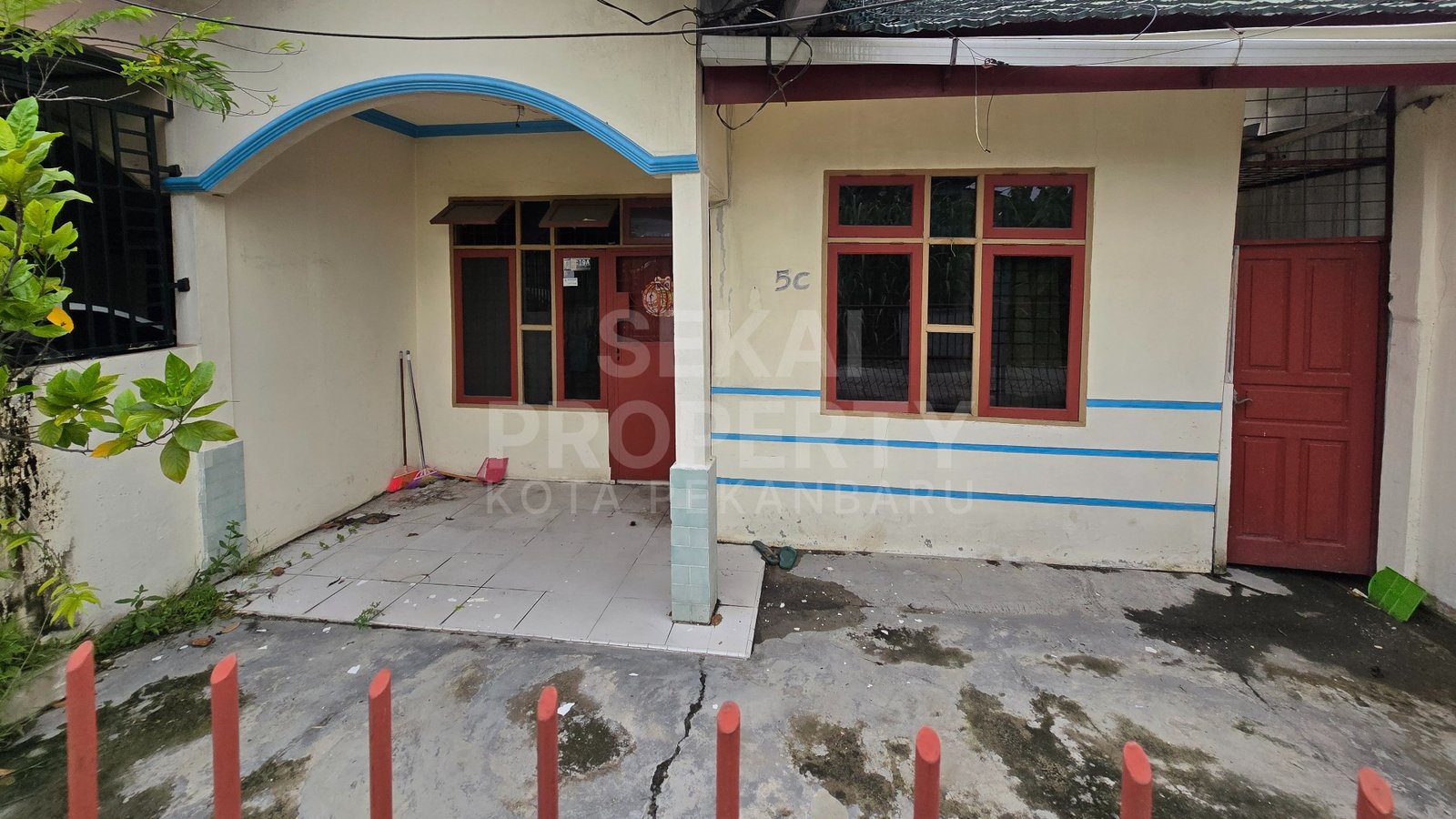 Lihat semua foto