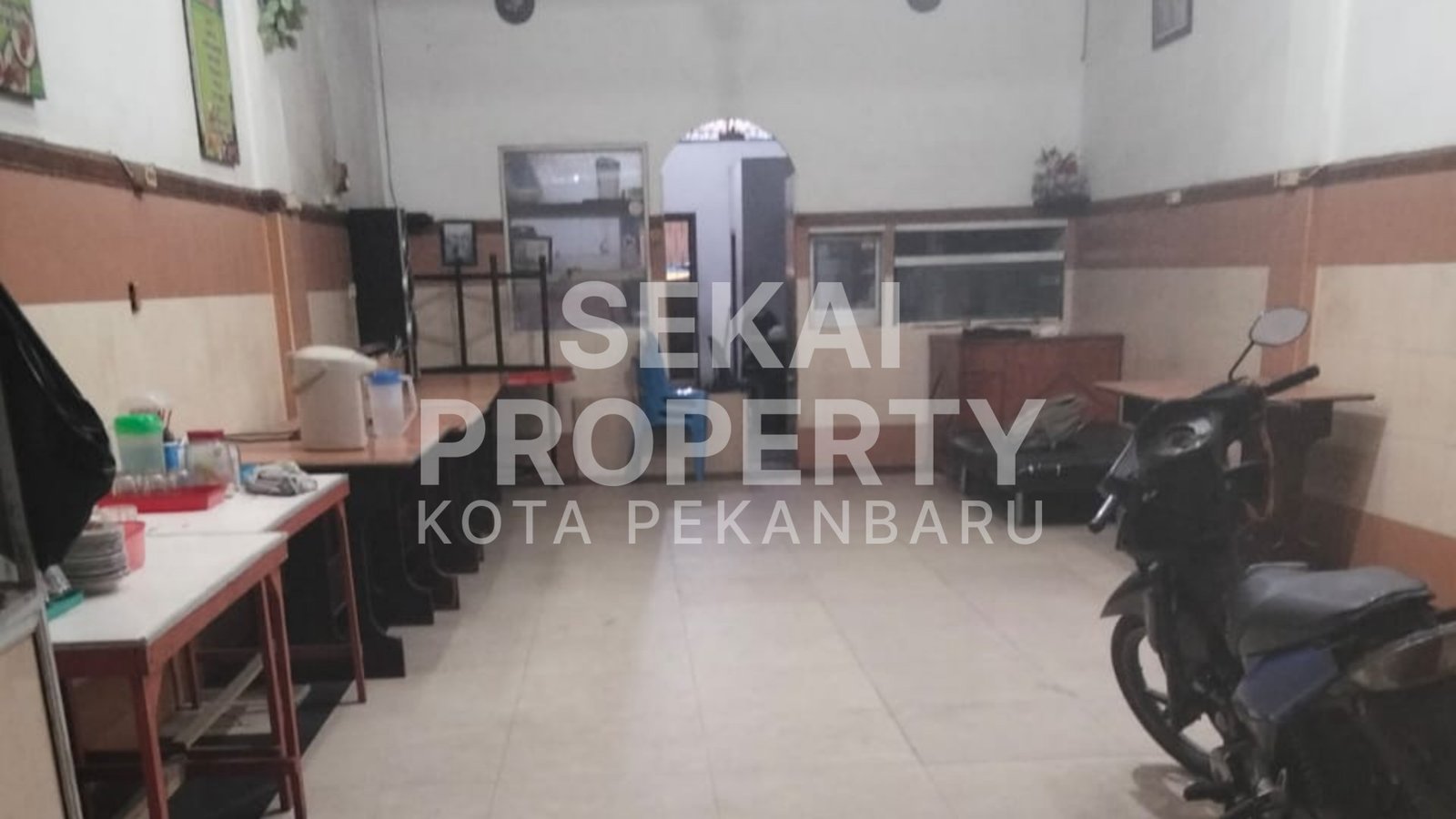 Dijual Ruko 3 Lantai Full Keramik Di Jl. Riau