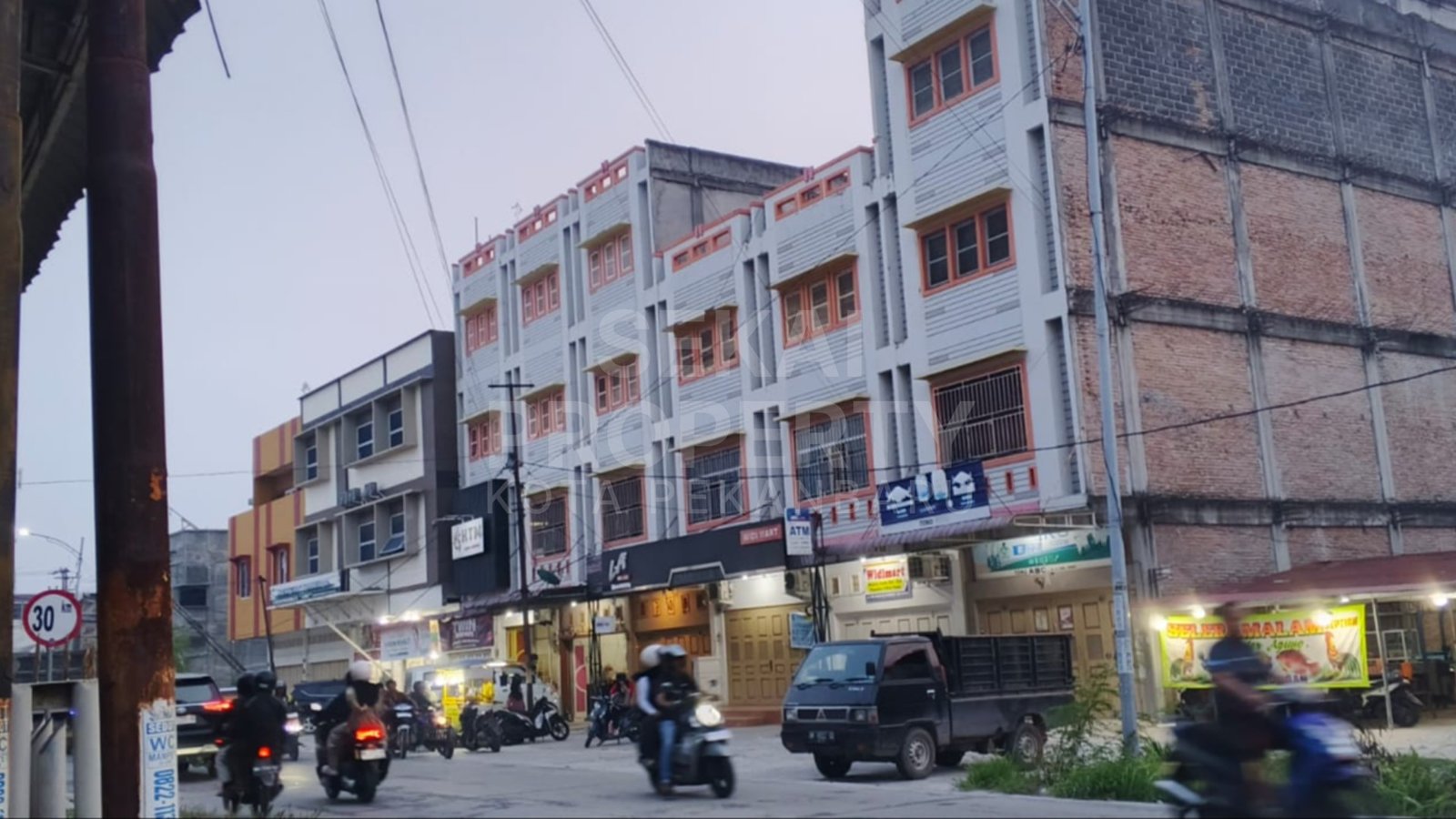 Dijual Ruko Gandeng Bisa Beli Perunit Di Jl Ahmad Yani (jl Tegalega) Dumai Riau