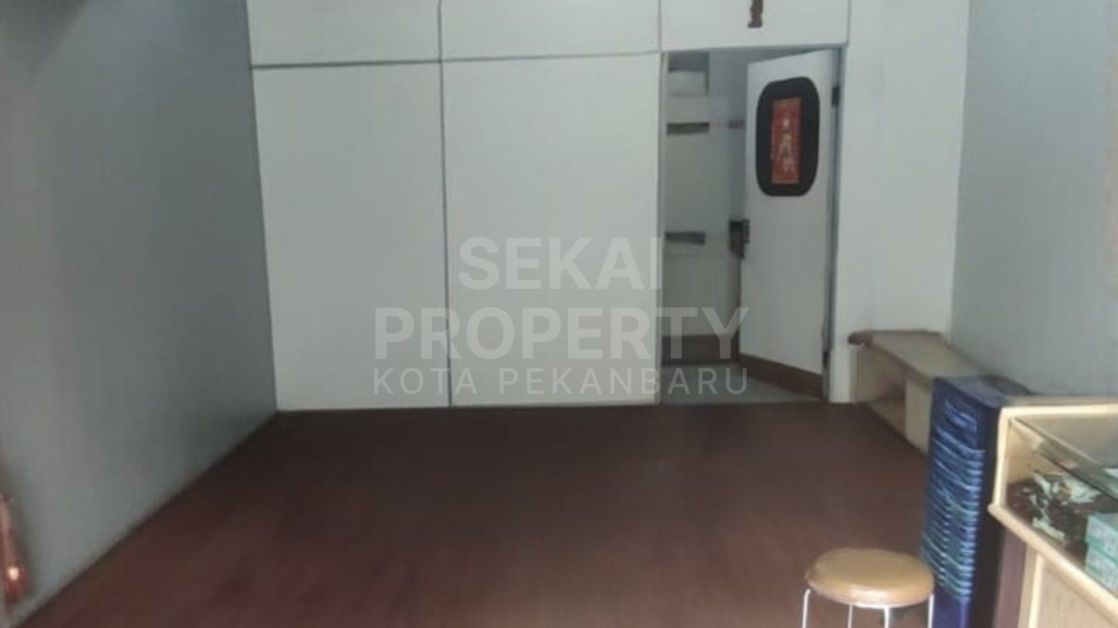 Disewakan Ruko 3 Lt Lokasi Jalan Riau