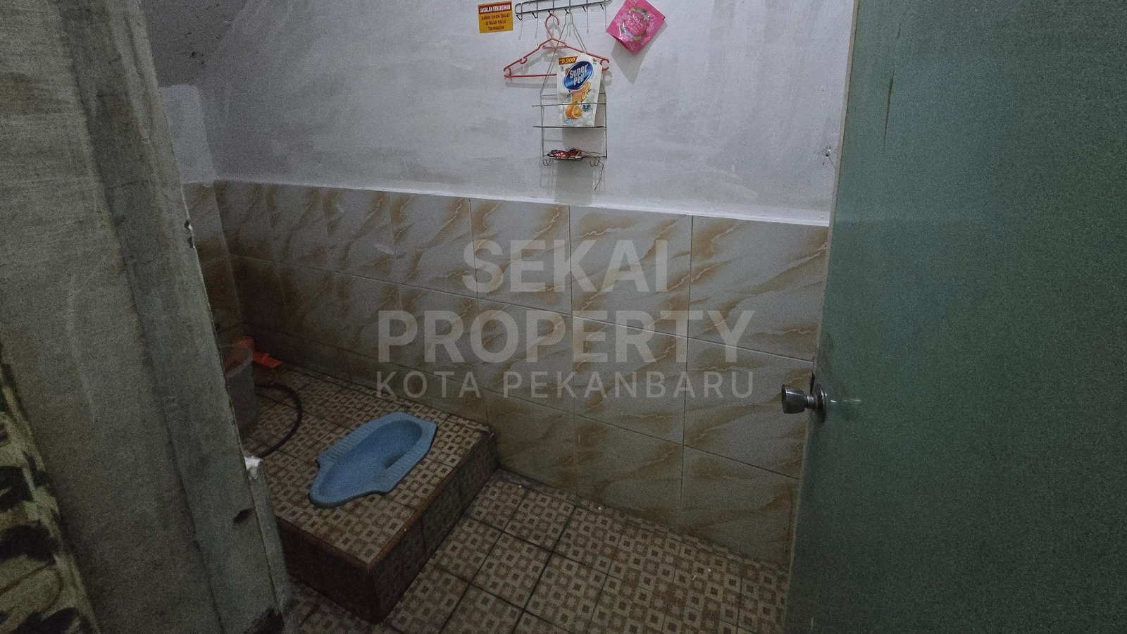 Lihat semua foto