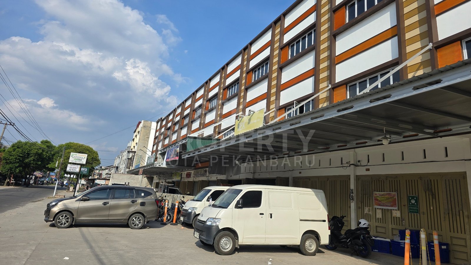 Disewakan Ruko 3lt Gandeng 4unit Siap Pakai Jl. Darma Bakti Sigungung Pekanbaru