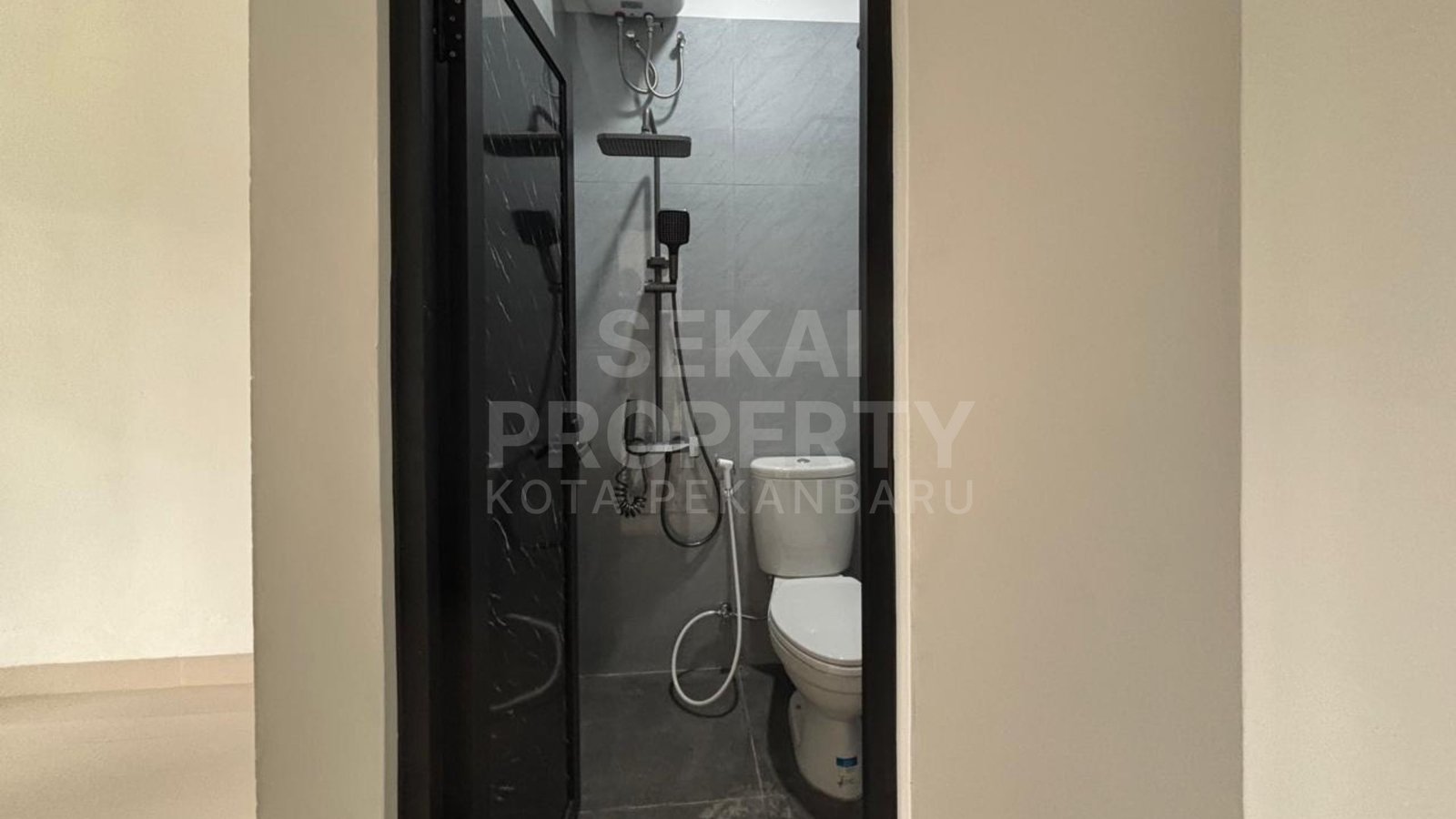 Lihat semua foto