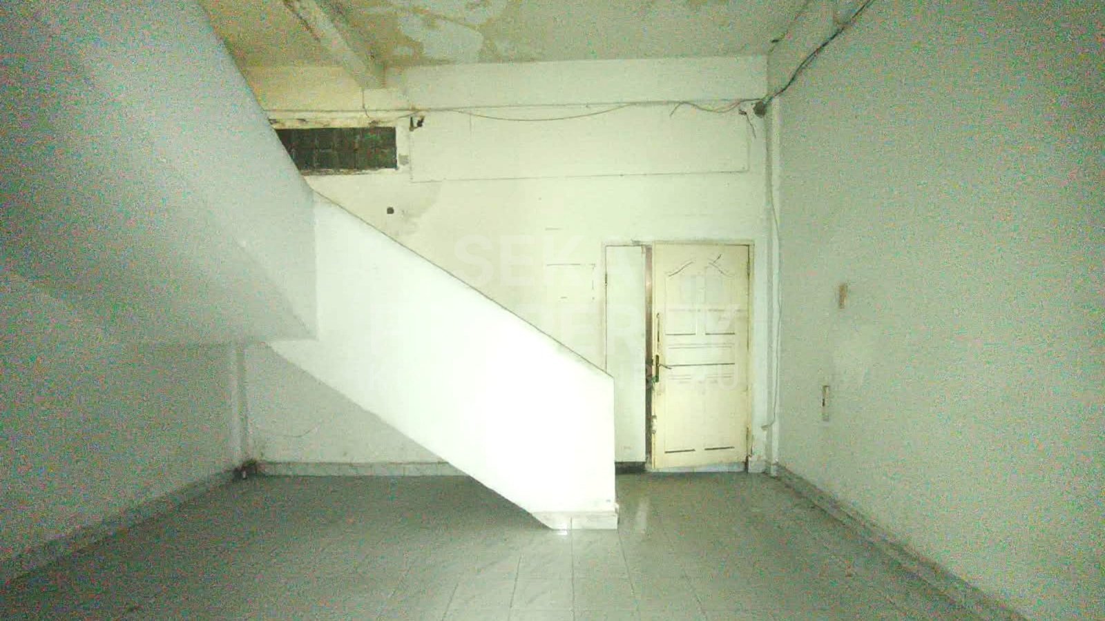 Disewakan Ruko 3 Lt Di Jl. Nangka - Tuanku Tambusai
