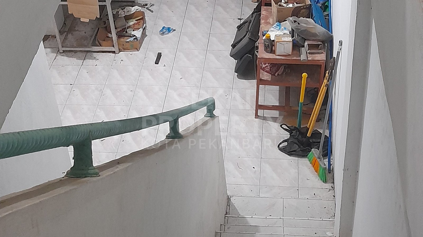 Lihat semua foto