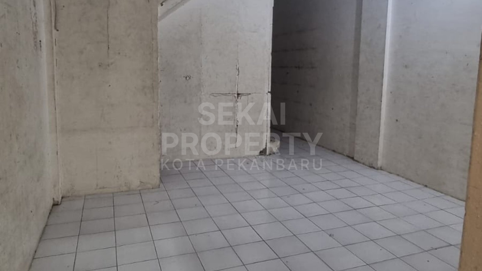 Lihat semua foto