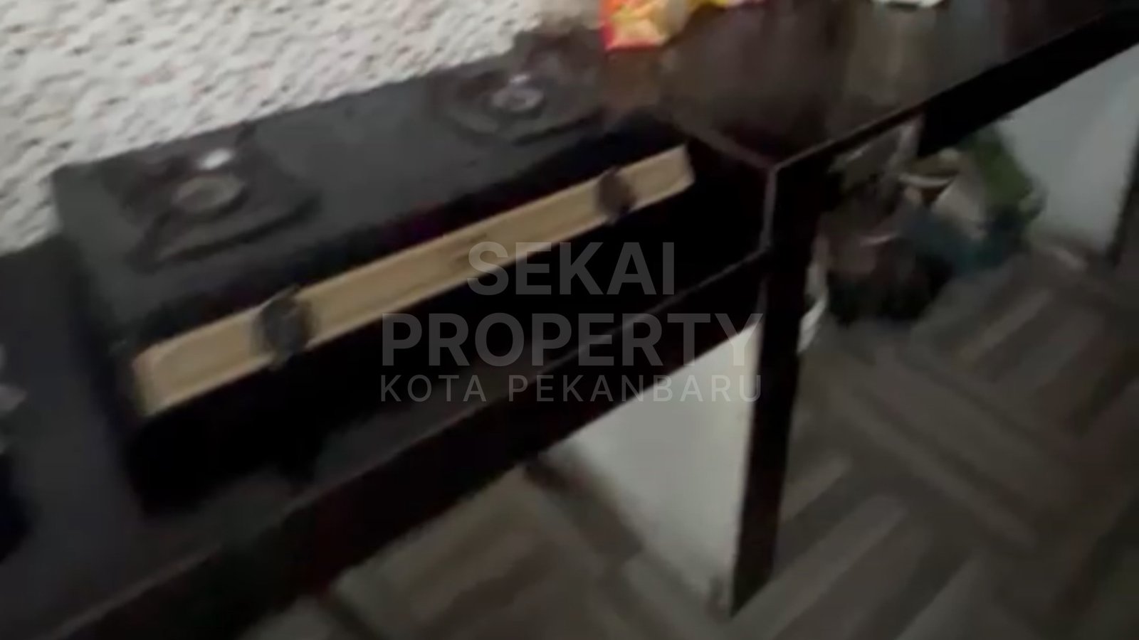 Lihat semua foto