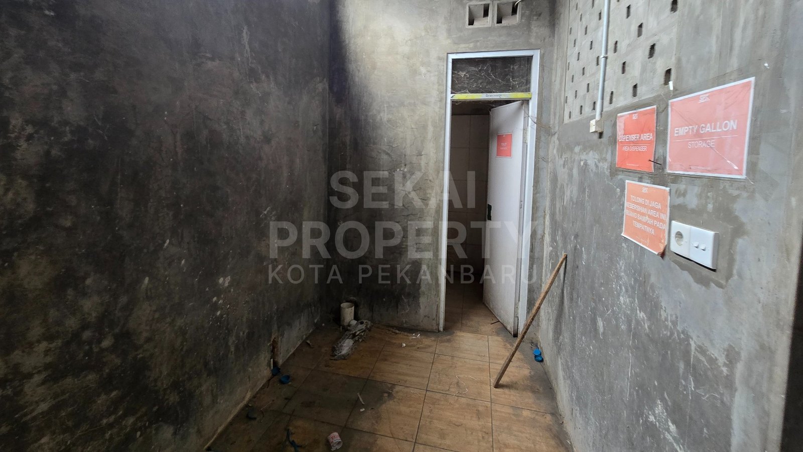 Lihat semua foto