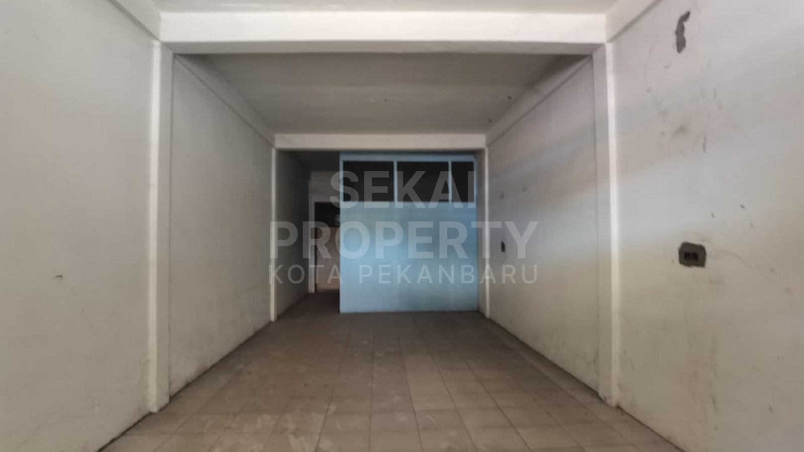 Dijual Ruko 3 Lt Full Keramik Lokasi Di Jl. Alamuddin Syah / Pasar Kodim