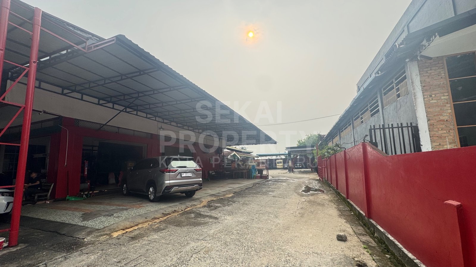 Dijual Tanah + Bangunan Jl.jend Sudirman