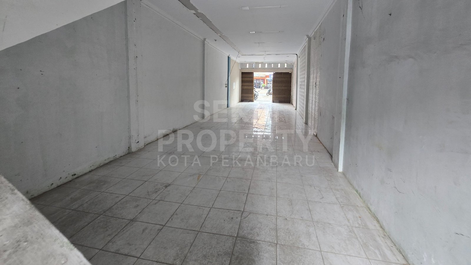 Disewakan Ruko Hook 2,5lt Lokasi Jalan Bukit Barisan Pekanbaru