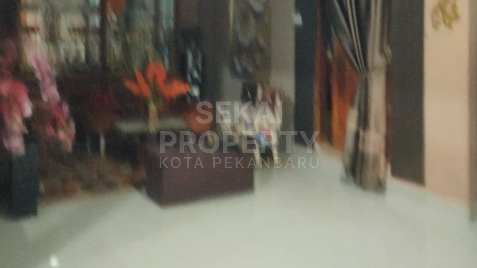 Lihat semua foto