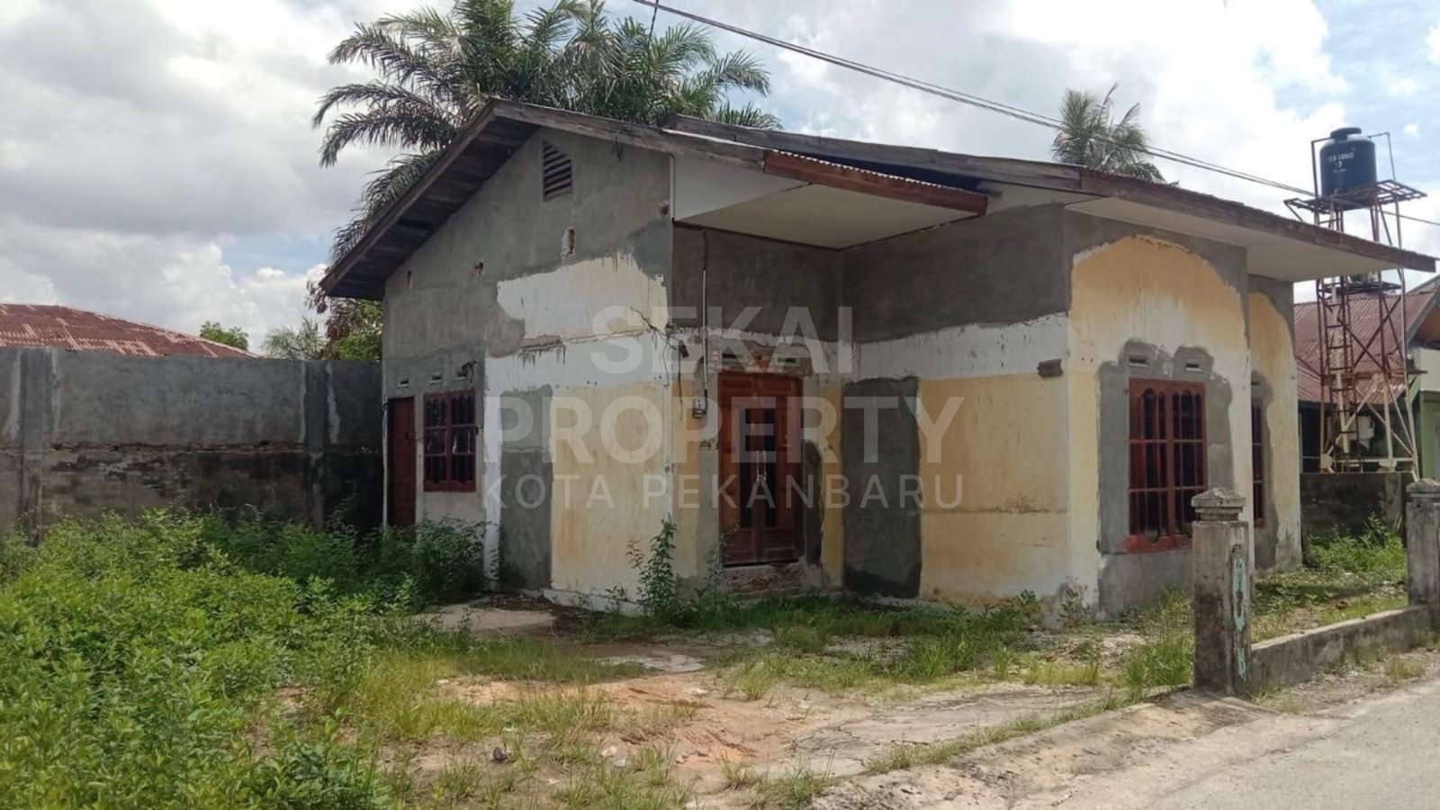 Dijual Rumah Sedang Renovasi Jl Tegalega / Ahmad Yani Dekat Hypermart Dumai-riau