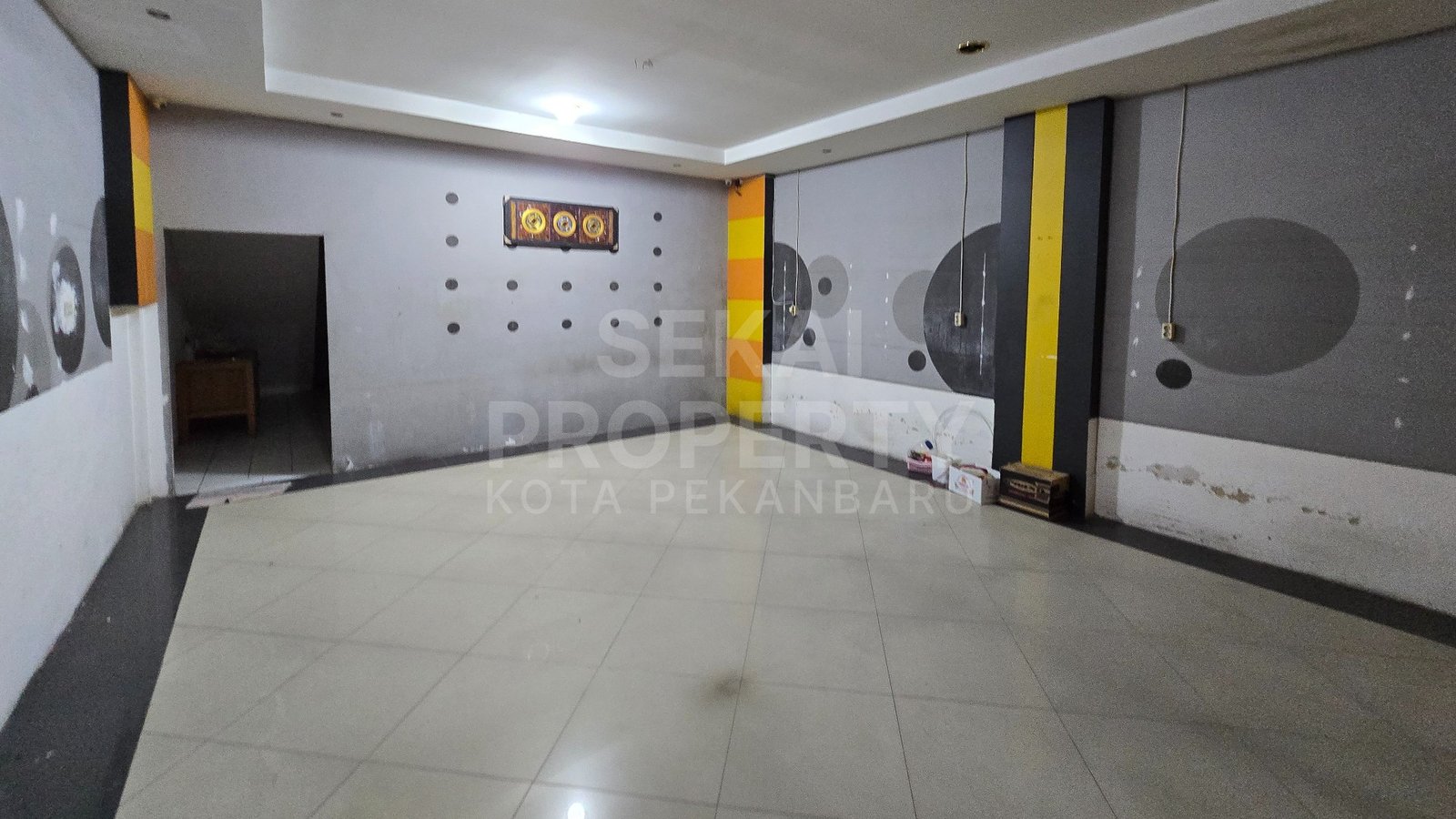 Dijual Ruko 3 Lantai Siap Pakai Jl.  Kayu Manis - Riau